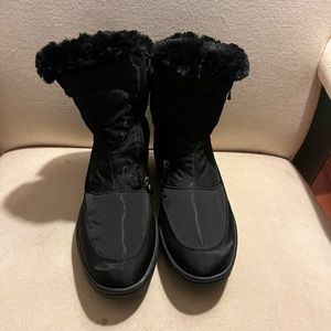 Pajar Canada boots worn a few times, like new!